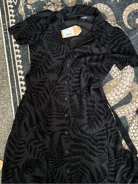 Disturbia Black Fern-Print Midi Button-Front Dress